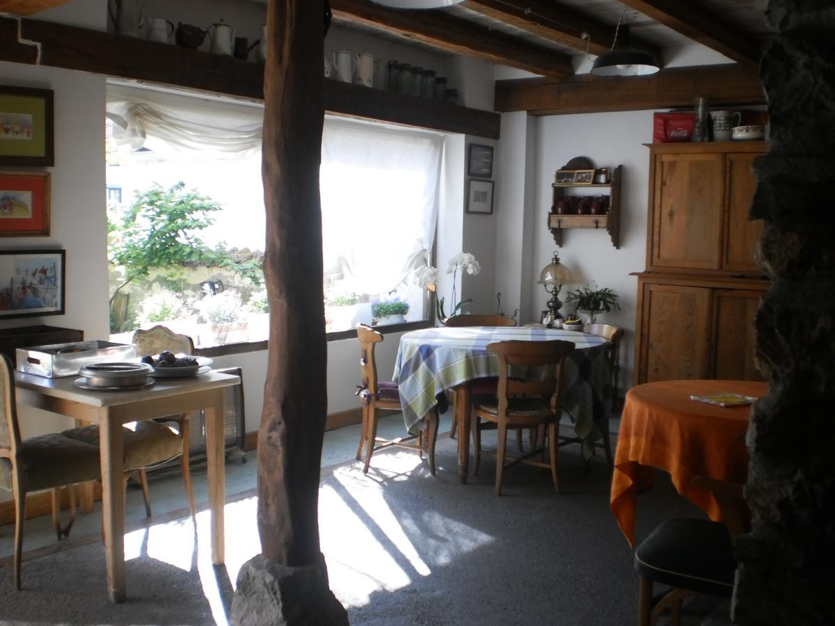 ليساكا Larraenea Bed And Breakfast المظهر الخارجي الصورة