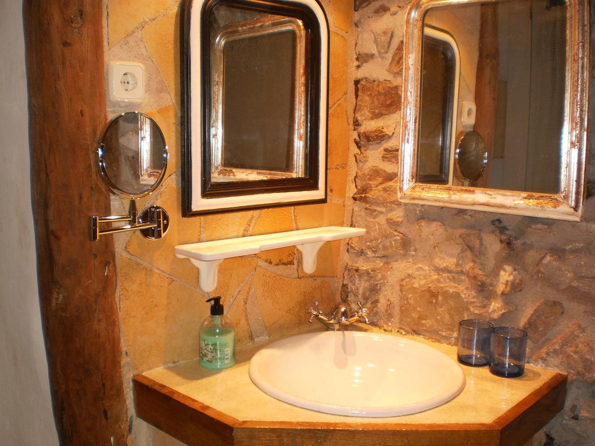 ليساكا Larraenea Bed And Breakfast المظهر الخارجي الصورة