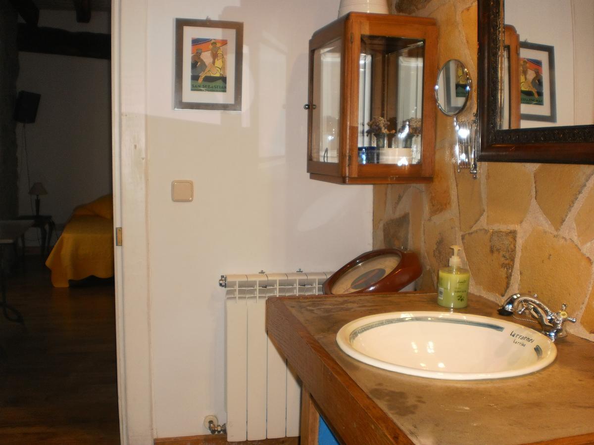 ليساكا Larraenea Bed And Breakfast المظهر الخارجي الصورة
